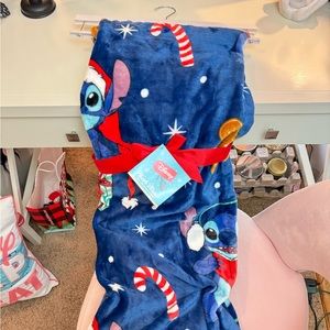 NEW Disney Stitch Christmas Gingerbread Throw